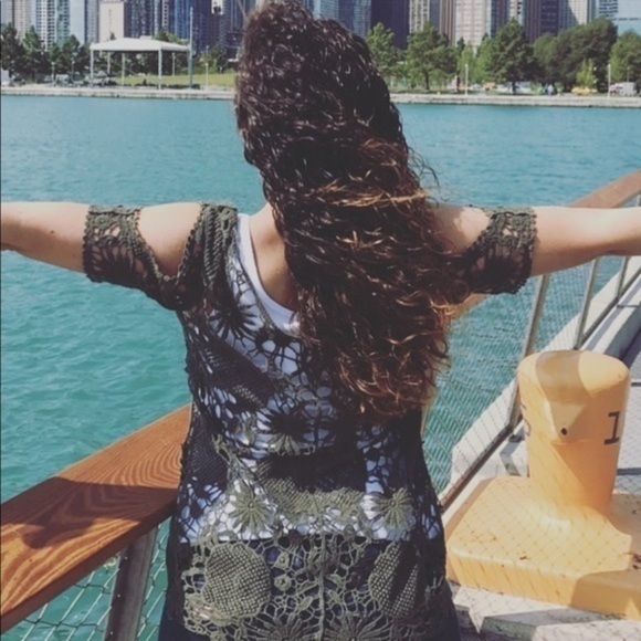 “NY&C” Sage Green Lace Cold-Shoulder Tee - Picture 2 of 6